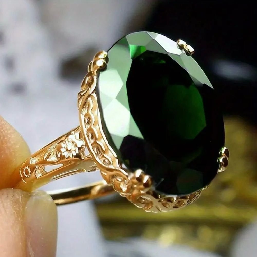 18K Gold Plated Dark Green Oval Faceted Cut Stone Ring Size 8
